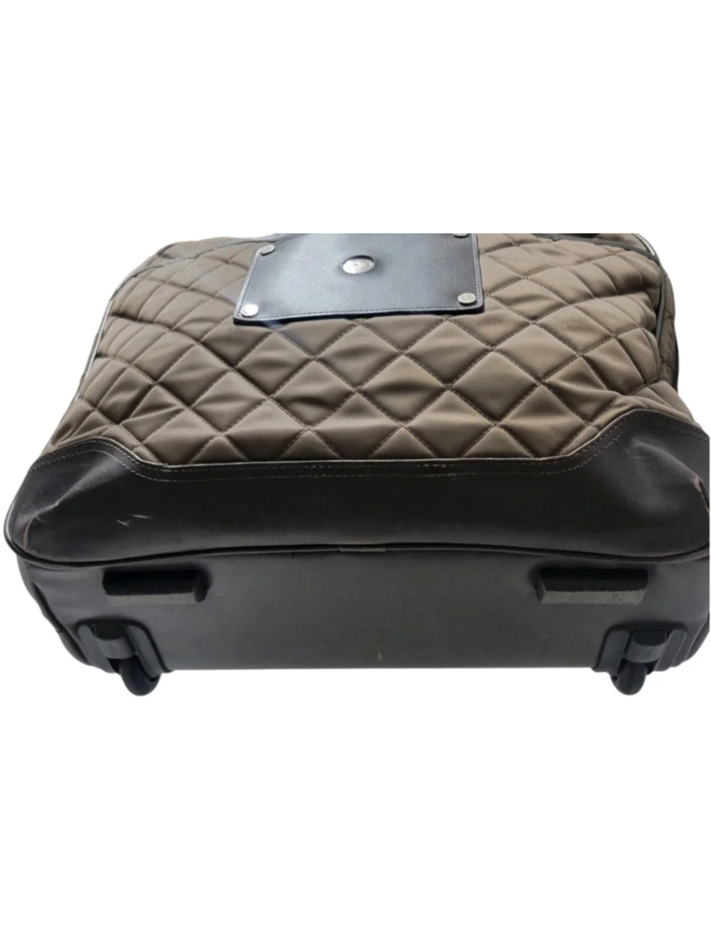 Knomo Bloomsbury Quilted Serra 15